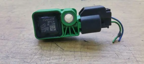 Volvo XC60 Airbag deployment crash/impact sensor 31264409