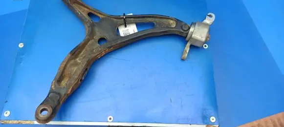 Mercedes-Benz R W251 Front lower control arm/wishbone 060000106