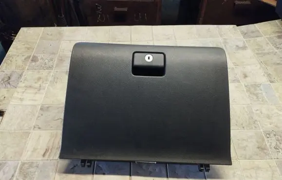 Toyota Corolla Verso AR10 Glove box 555510F010