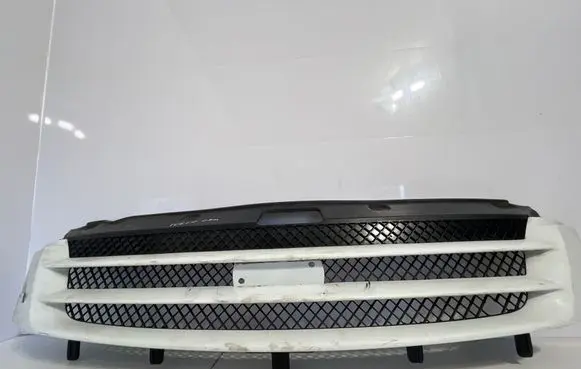 Iveco Daily 35 - 40.10 Front bumper upper radiator grill 50105
