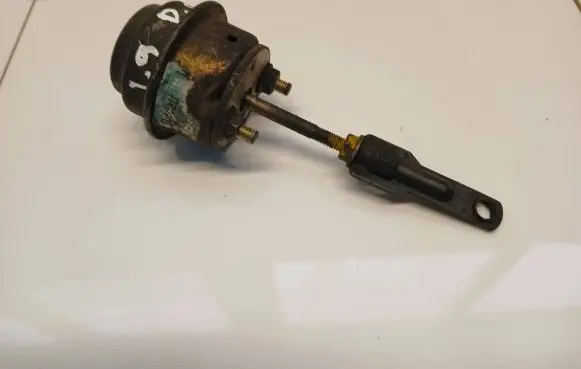 Renault Scenic II - Grand scenic II Turbo system vacuum part 43348305
