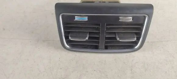 Audi Q5 SQ5 8R Rear air vent grill 8K0819203