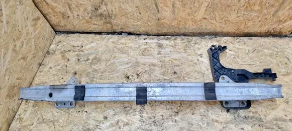 Renault Megane II Front bumper cross member 8200011108