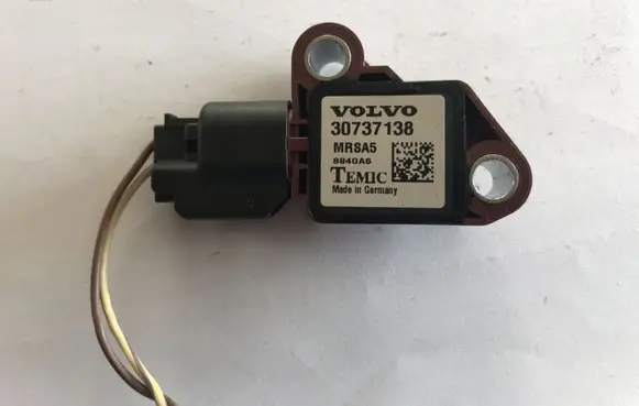 Volvo V50 Airbag deployment crash/impact sensor 30737138
