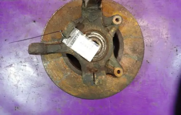 Opel Movano A Front wheel hub spindle knuckle