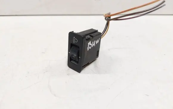 BMW 5 E39 Headlight level height control switch 61318360460 21323000 259160L