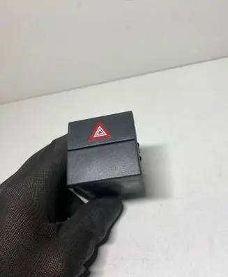 Opel Meriva A Hazard light switch 93332970