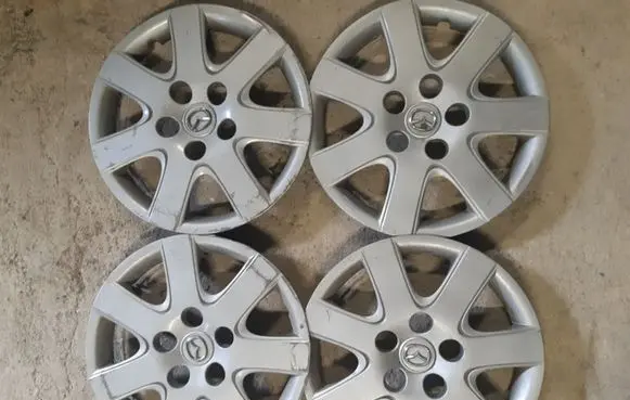 Mazda 3 I R15 wheel hub/cap/trim 