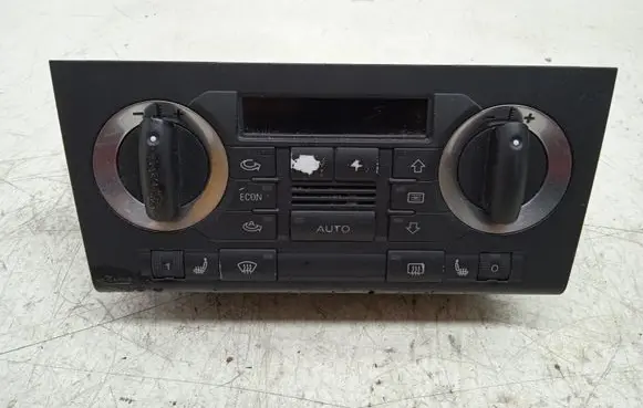 Audi A3 S3 8P Climate control unit 8P0820043A