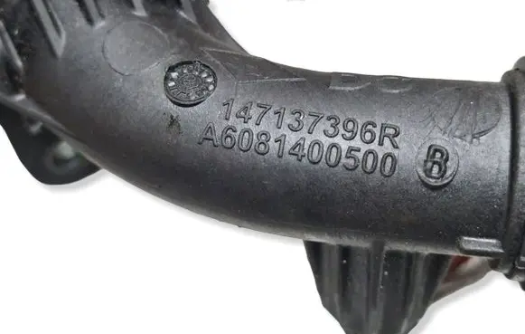 Renault Express Air intake hose/pipe S27635957 147137396R