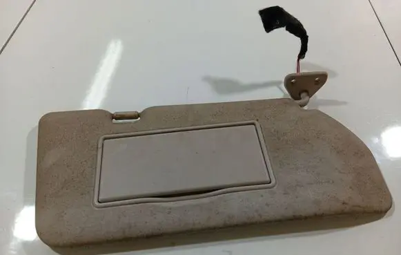Nissan Almera Tino Sun visor 