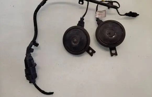 KIA Carens I Horn signal 966201D000