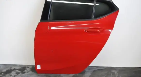 Opel Astra K Rear door