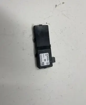 Opel Insignia A Door central lock control unit/module F00HJ00471
