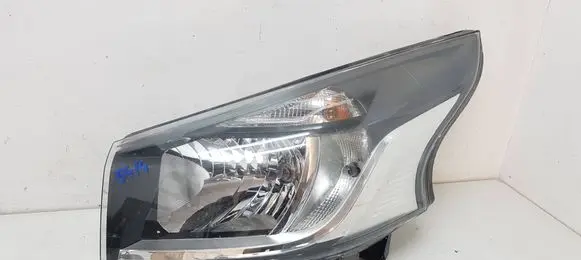 Renault Trafic III (X82) Headlight/headlamp 260605173R