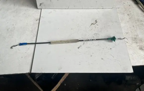 Opel Zafira B Front door cable line 