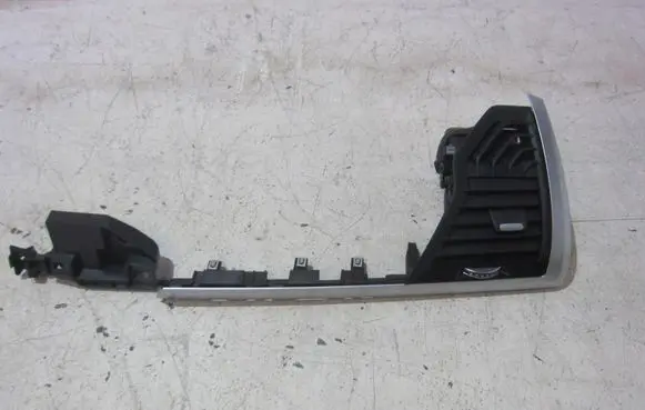 BMW X3 G01 Dashboard side air vent grill/cover trim 64229363440