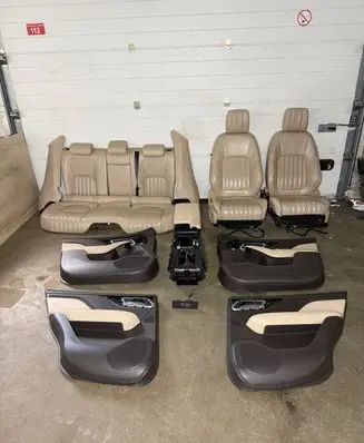 Jaguar F-Pace Interior set GX7314D694AB 17112901