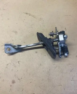 Dacia Duster II Front door check strap stopper 02559R