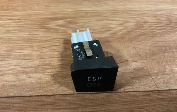Volkswagen PASSAT B6 ESP (stability program) switch 3C0927117B 19206