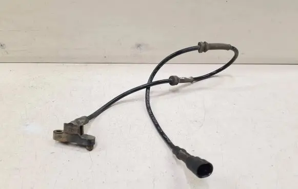 Chrysler PT Cruiser ABS brake wheel speed sensor 273523 020513D2