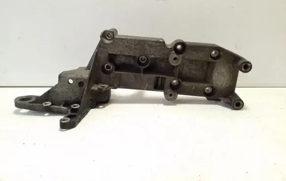 Volvo S60 Generator/alternator bracket 8642196