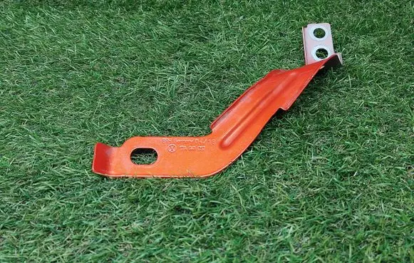 Volkswagen Jetta USA Fender mounting bracket 17A941057