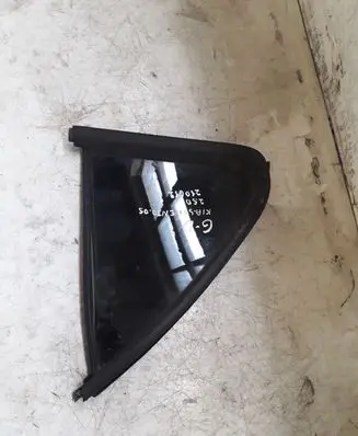 KIA Sorento Rear vent window glass 