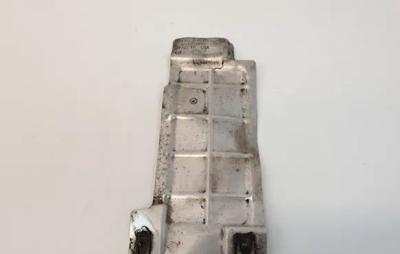 BMW X3 F25 Heat shield in engine bay 7241250