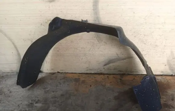 Audi TT Mk1 Front wheel arch liner splash guards 8N0821171B