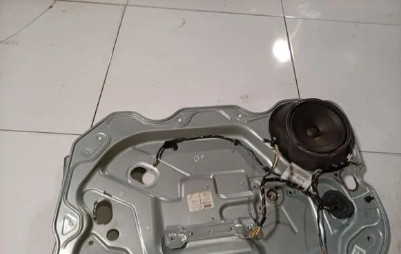 Ford Focus Sliding door window regulator with motor 