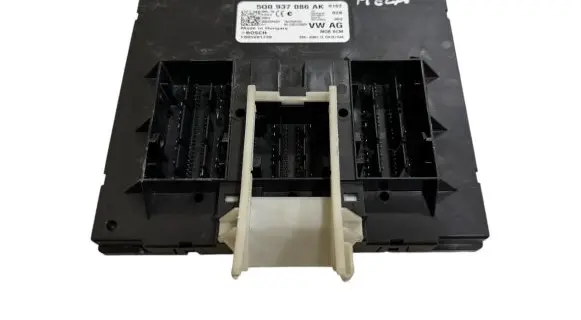 Volkswagen Touran III Comfort/convenience module 5Q0937086AK F005V01739