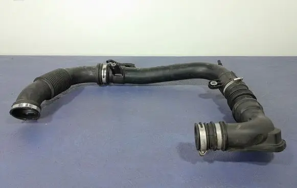 Ford Focus ST Intake resonator CV616C784AG