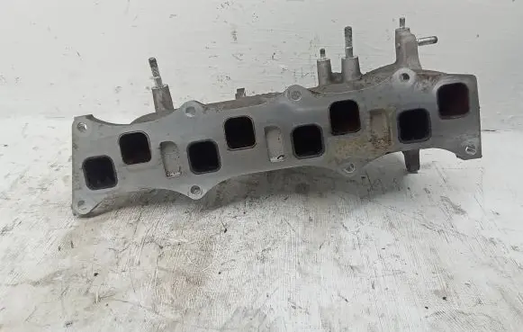 Honda Civic IX Intake manifold