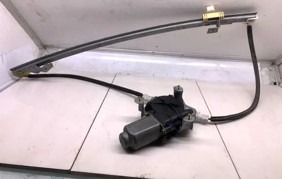 Renault Scenic I Front door window regulator with motor 400732T7