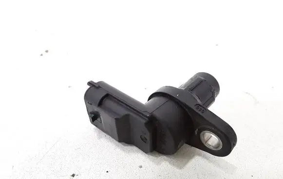 Volvo V70 Camshaft position sensor 8658726 0232108063