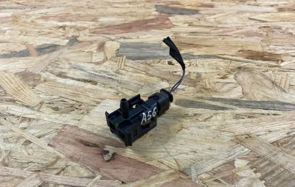 Mercedes-Benz A W177 Airbag deployment crash/impact sensor A2479051405