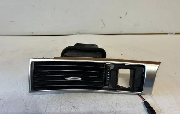 Audi A6 S6 C6 4F Dashboard side air vent grill/cover trim 4F1820901
