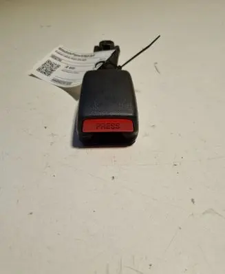 Mitsubishi Pajero Front seatbelt buckle 160627AU