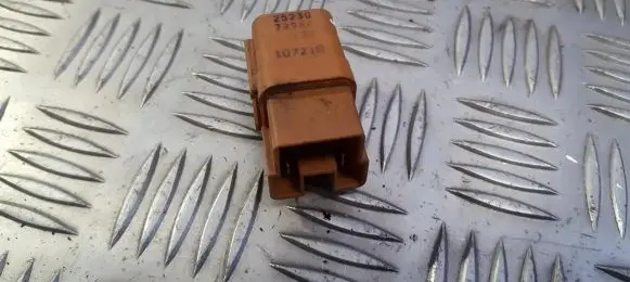 Nissan Maxima Other relay 2523079954