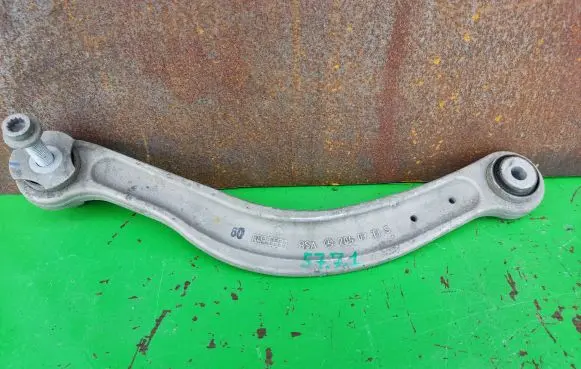 Mercedes-Benz C W205 Rear control arm 20407