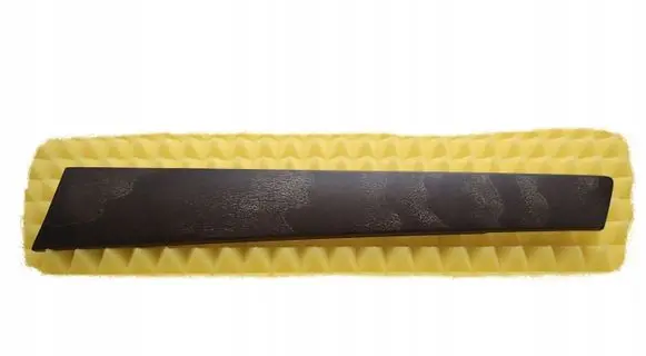 Audi A8 S8 D4 4H Front door trim bar 4H0867410
