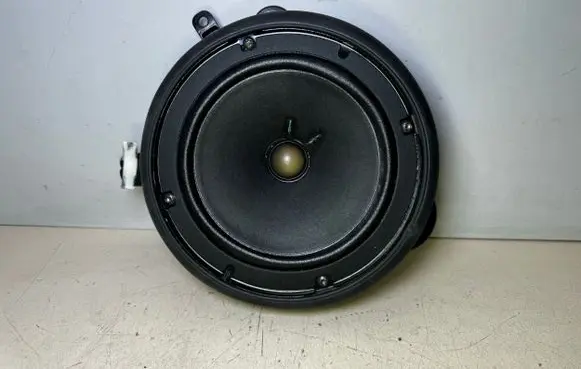 Audi A4 S4 B7 8E 8H Front door speaker 8E0035411A 355021 BOSE