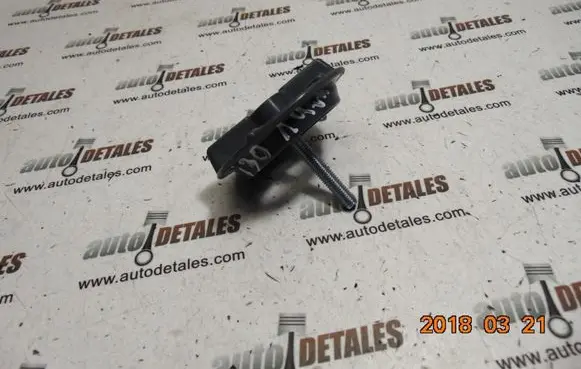 Hyundai i30 Spare wheel bolt 