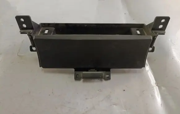 Suzuki Grand Vitara II Glove box NF11V7X0