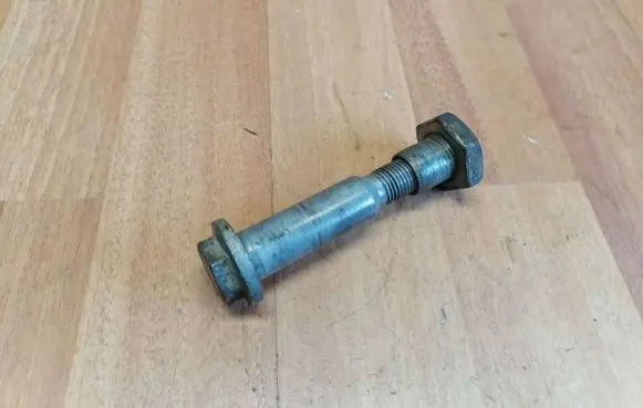 Renault Megane IV Front suspension camber bolt 7703102124 7703032179