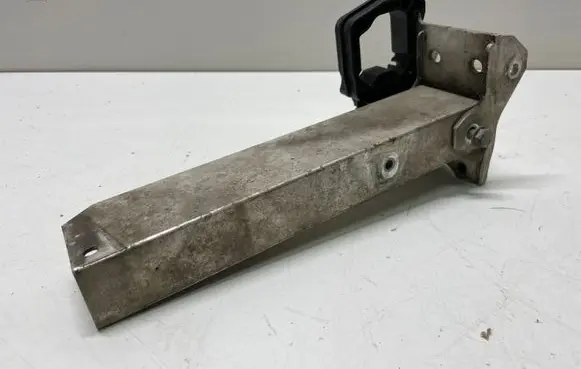 BMW 7 F01 F02 F03 F04 Bottom radiator support slam panel 7158871 7186513