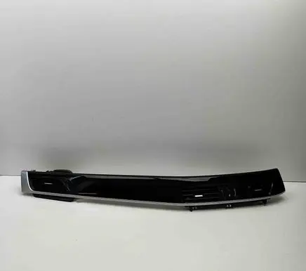 BMW X2 F39 Dashboard glove box trim 9332243 9332456