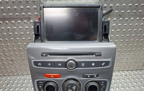 Citroen C4 II Screen/display/small screen S26282263 9813810680