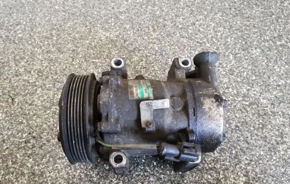 Ford Fiesta Air conditioning (A/C) compressor (pump) 2S6119D629AE